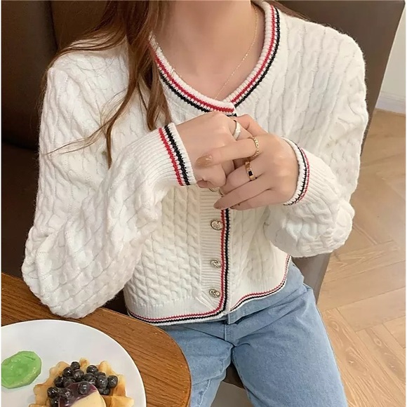 Cable knit sweater cardigan white stripe button cropped womens long sleeve - Picture 6 of 8